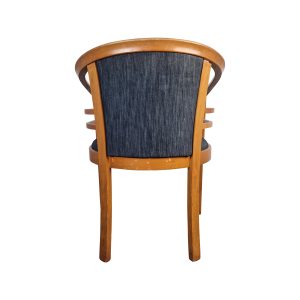 Super-Seat | Havana houten armstoelen blauwe zitting. | Een houten armstoel met een licht natuurlijke afwerking, chemische stof, krassen op poten. | Horecameubilair