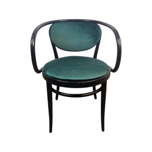 Super-Seat | Die Michael Thonet 210 Vintage Bugholz-Armstühle | Zwart gebogener Holzrahmen, grüner Wandbehang, ovale, offene Decke, schlanke Potentiometer. | Horecameubilair